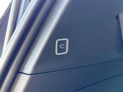 New 2026 Chrysler Pacifica Select image 34