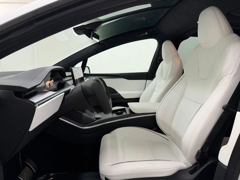 Used 2022 Tesla Model X Plaid AWD/4WD image 11