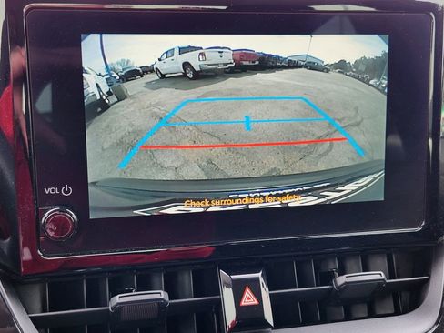 Used 2023 Toyota Corolla LE image 22