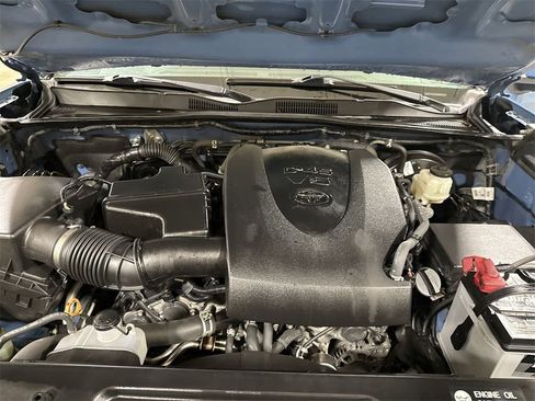 Used 2019 Toyota Tacoma TRD Off-Road image 24