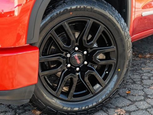 Used 2021 GMC Sierra 1500 Elevation image 3