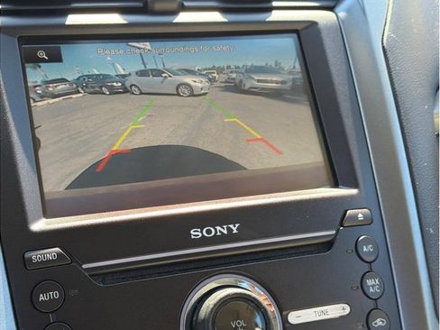Used 2016 Ford Fusion Titanium FWD image 16