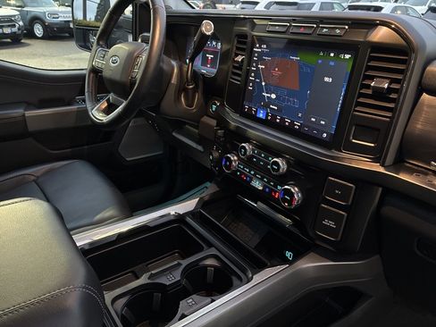 Used 2023 Ford F250 Lariat w/ FX4 Off-Road Package image 28