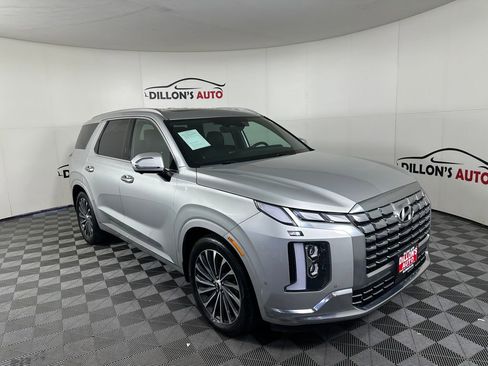Used 2023 Hyundai Palisade Calligraphy w/ Winter Package image 10