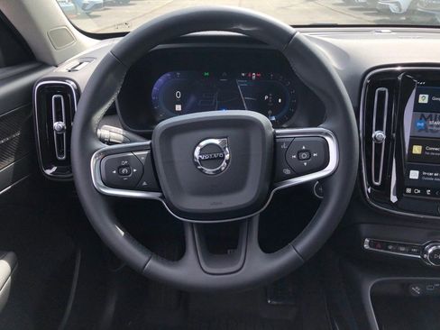 New 2025 Volvo XC40 B5 Ultra w/ Protection Package Premier image 18