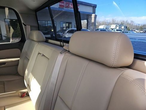 Used 2011 GMC Sierra 3500 SLT w/ SLT Convenience Package image 10