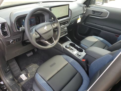 New 2026 Ford Bronco Sport Outer Banks AWD/4WD image 14