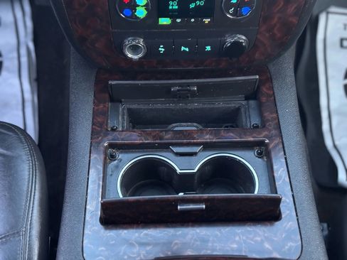 Used 2010 GMC Yukon Denali image 35