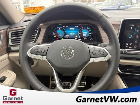 Certified 2025 Volkswagen Atlas SEL Premium R-Line image 13