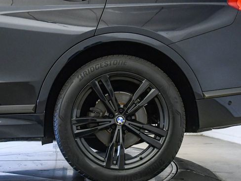 Used 2020 BMW X7 xDrive40i w/ M Sport Package image 11