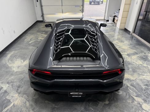 Used 2017 Lamborghini Huracan LP 610-4 AWD/4WD image 5