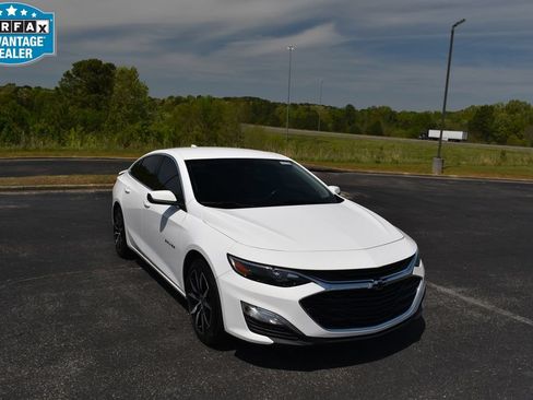 Used 2023 Chevrolet Malibu RS FWD image 1