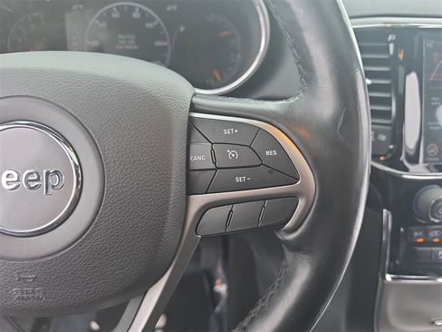 Used 2020 Jeep Grand Cherokee Altitude image 18