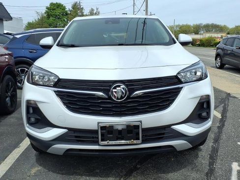 Used 2023 Buick Encore GX Preferred w/ Cold Weather Comfort Package FWD image 2