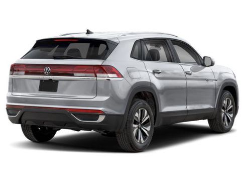 Used 2024 Volkswagen Atlas Cross Sport SE w/ Panoramic Sunroof Package image 2