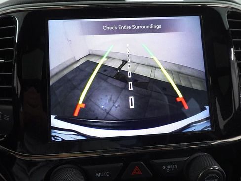 Used 2020 Jeep Grand Cherokee High Altitude AWD/4WD image 21