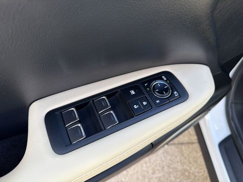 Used 2022 Lexus RX 350L FWD w/ Premium Package image 12