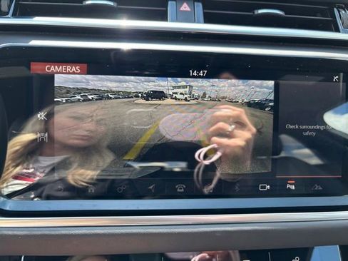 Used 2020 Land Rover Range Rover Velar R-Dynamic S AWD/4WD image 30
