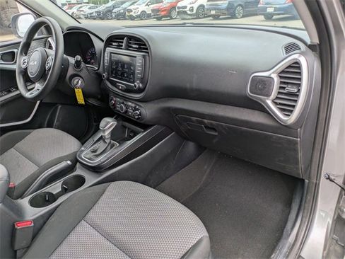 Used 2022 Kia Soul LX w/ Technology Package image 22