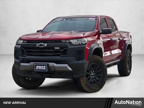 Used 2024 Chevrolet Colorado Trail Boss w/ Advanced Trailering Package AWD/4WD image 1