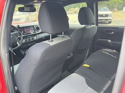 Used 2020 Toyota Tacoma TRD Sport w/ Technology Package RWD image 21