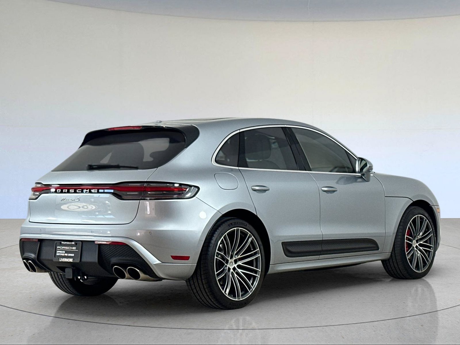 Certified 2026 Porsche Macan S AWD/4WD image 8