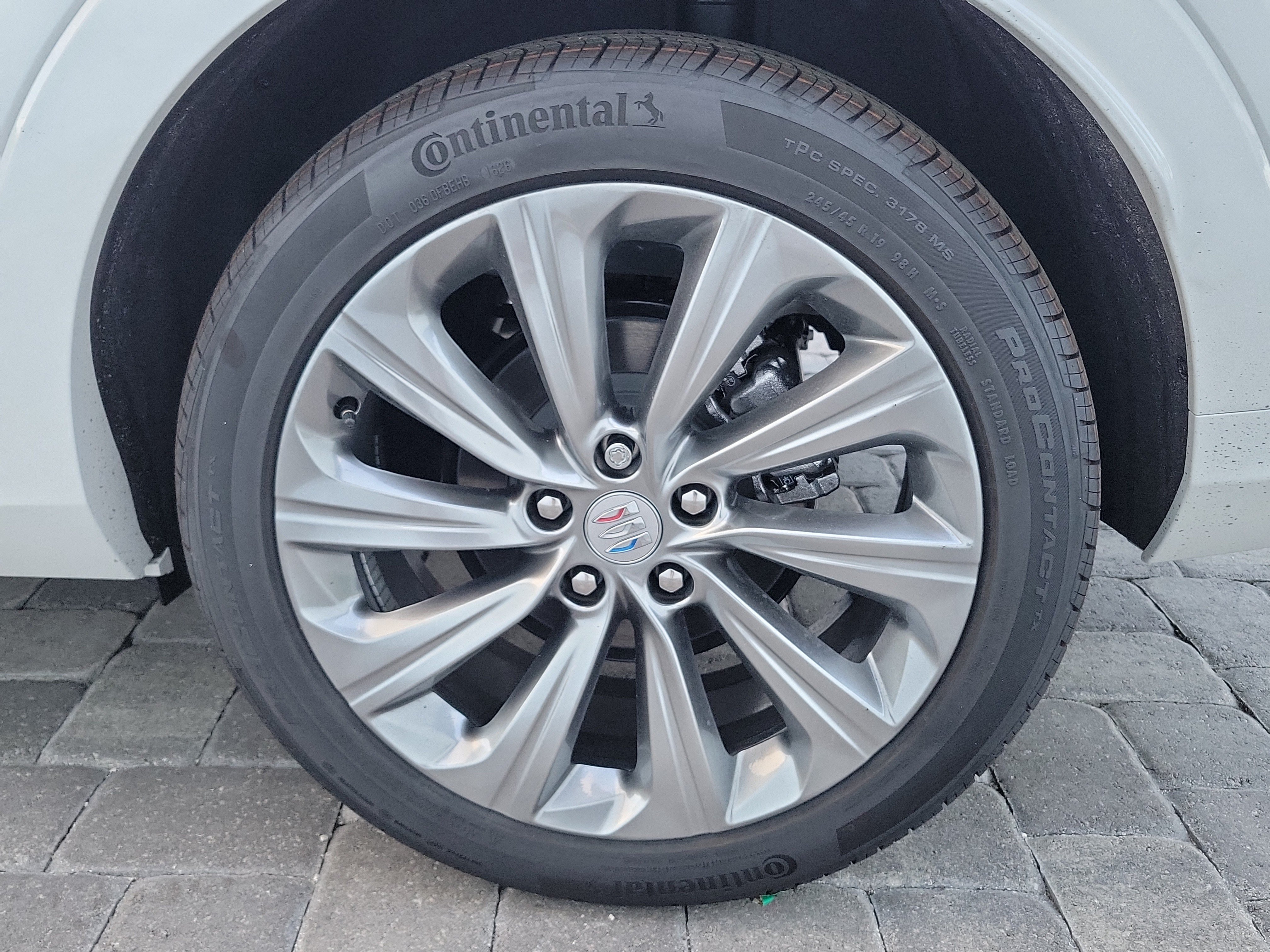 New 2026 Buick Envista Avenir FWD image 10