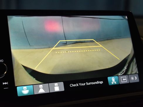 Used 2025 Honda Odyssey Touring image 13