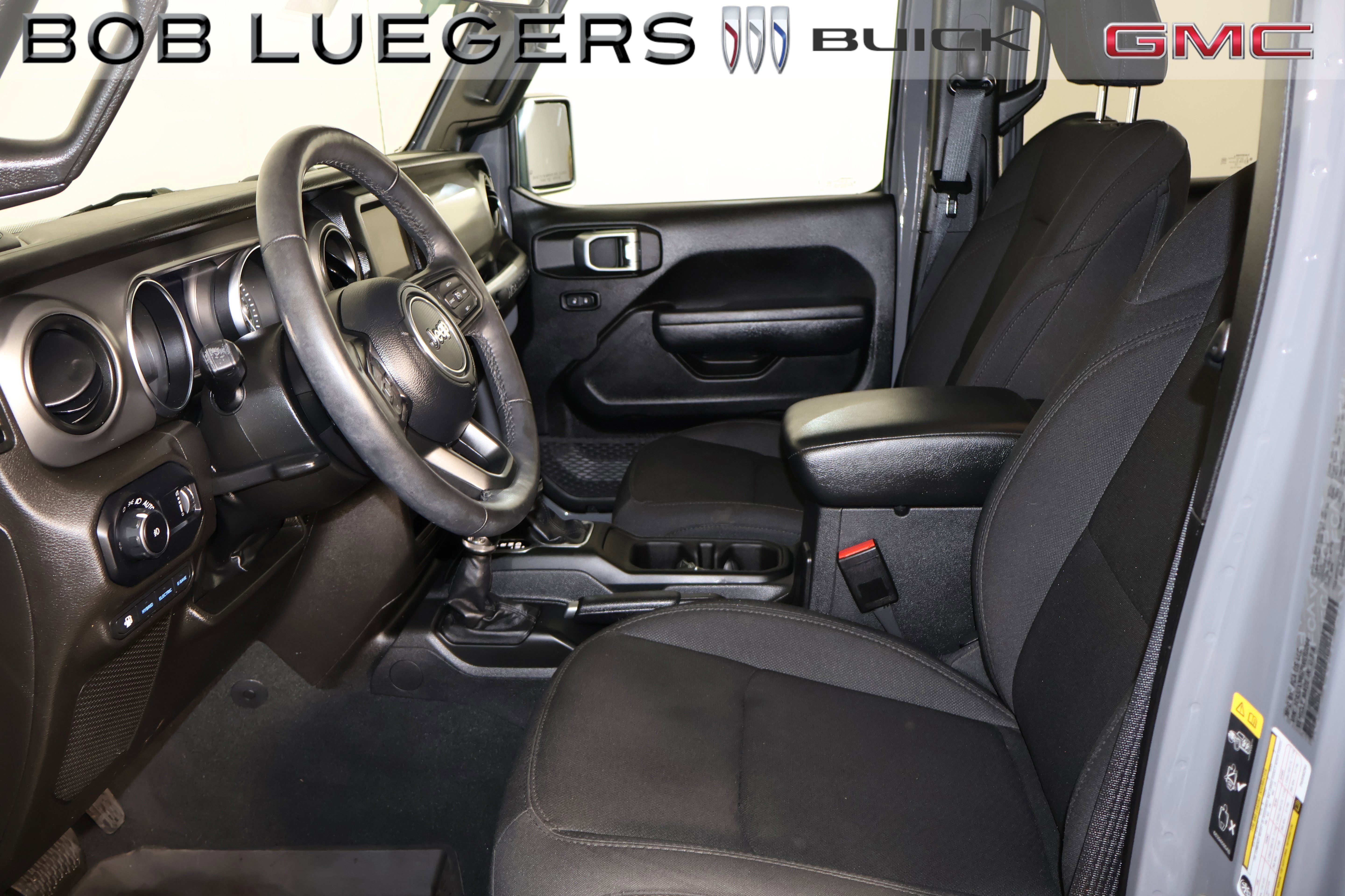 Used 2023 Jeep Wrangler Unlimited w/ Cold Weather Group AWD/4WD image 7