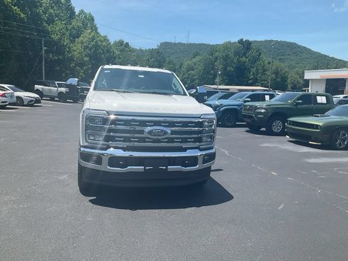 New 2026 Ford F250 Lariat w/ Chrome Package AWD/4WD image 2
