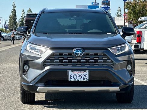 Used 2021 Toyota RAV4 XSE AWD/4WD image 10