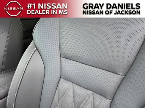 New 2026 Nissan Rogue Platinum w/ Platinum Premium Package image 13