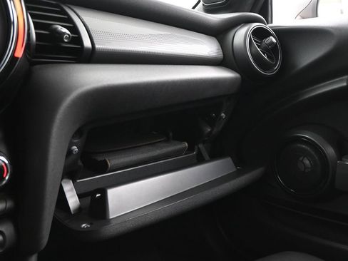 Used 2017 MINI Cooper Convertible image 24