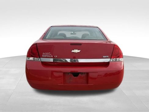 Used 2010 Chevrolet Impala LT FWD image 6