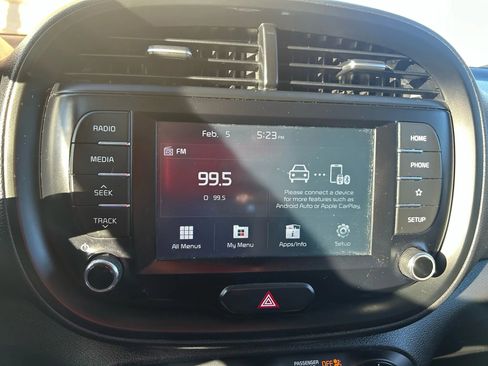 Used 2021 Kia Soul LX image 23