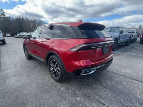 Used 2025 Lincoln Nautilus Premier w/ Equipment Group 102A AWD/4WD image 18