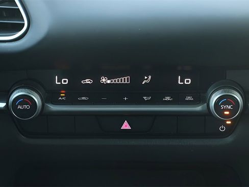 Used 2024 MAZDA CX-30 AWD 2.5 S w/ Select Sport Pkg image 13