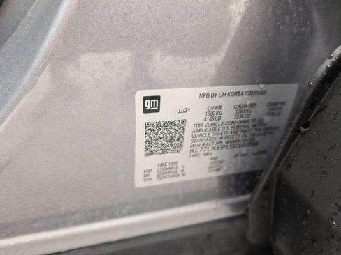Used 2025 Chevrolet Trax ACTIV w/ Sunroof Package FWD image 42