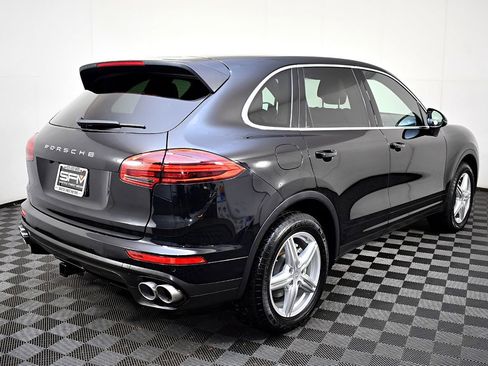 Used 2015 Porsche Cayenne S image 7