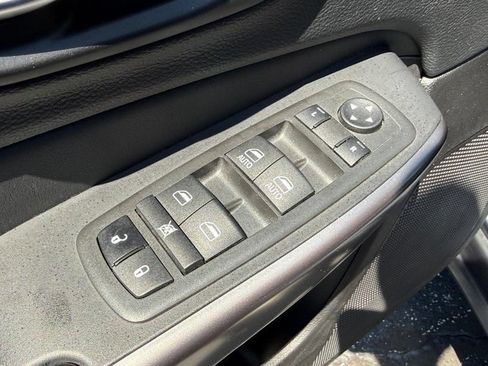Used 2021 Jeep Cherokee Latitude Lux w/ Comfort/Convenience Group AWD/4WD image 15