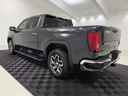Used 2023 GMC Sierra 1500 SLT w/ SLT Premium Package AWD/4WD image 4