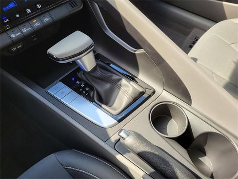 New 2025 Hyundai Elantra Sport image 18