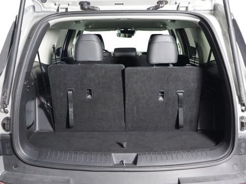 Used 2024 Hyundai Santa Fe SEL FWD image 18