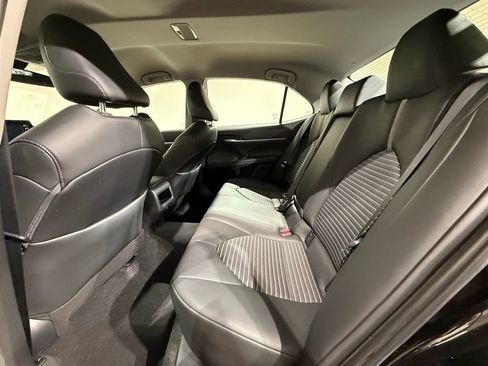 Certified 2023 Toyota Camry SE w/ Blackout Package (TMS) image 17