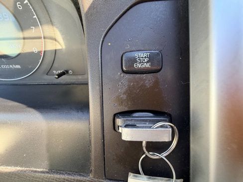 Used 2010 Volvo XC60 3.2 image 56