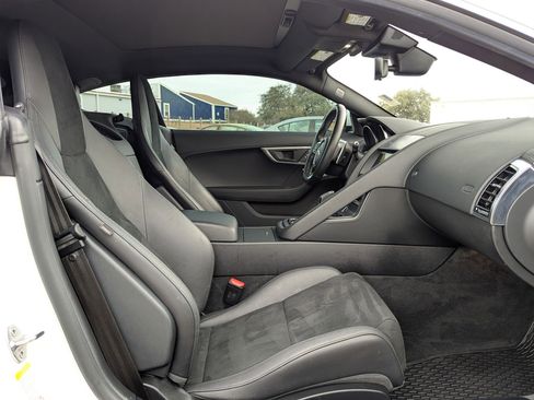 Used 2019 Jaguar F-TYPE Coupe image 24