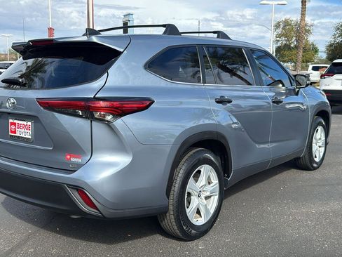 Certified 2023 Toyota Highlander LE image 7