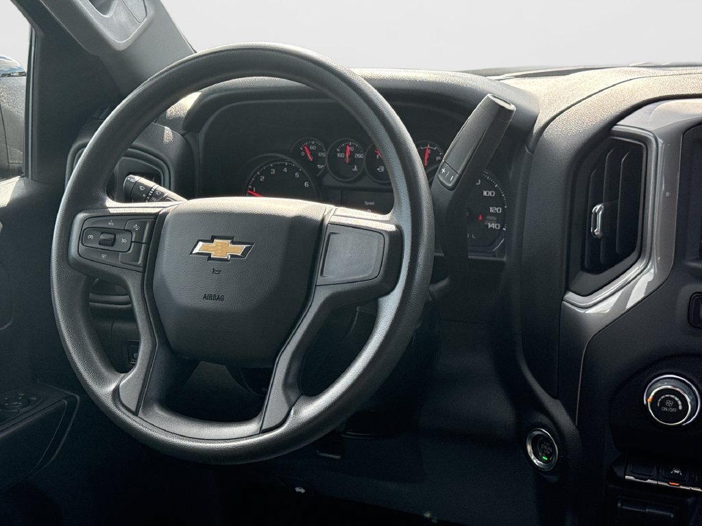 Used 2023 Chevrolet Silverado 1500 Custom AWD/4WD image 27