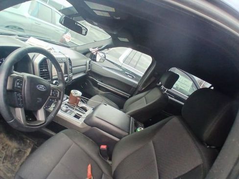 Used 2019 Ford Expedition Max XLT image 2