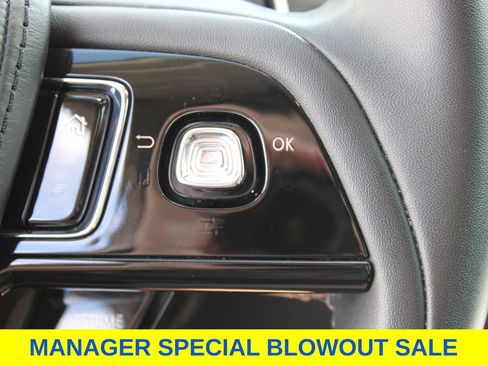Used 2022 Lincoln Aviator AWD w/ Premium Package image 19